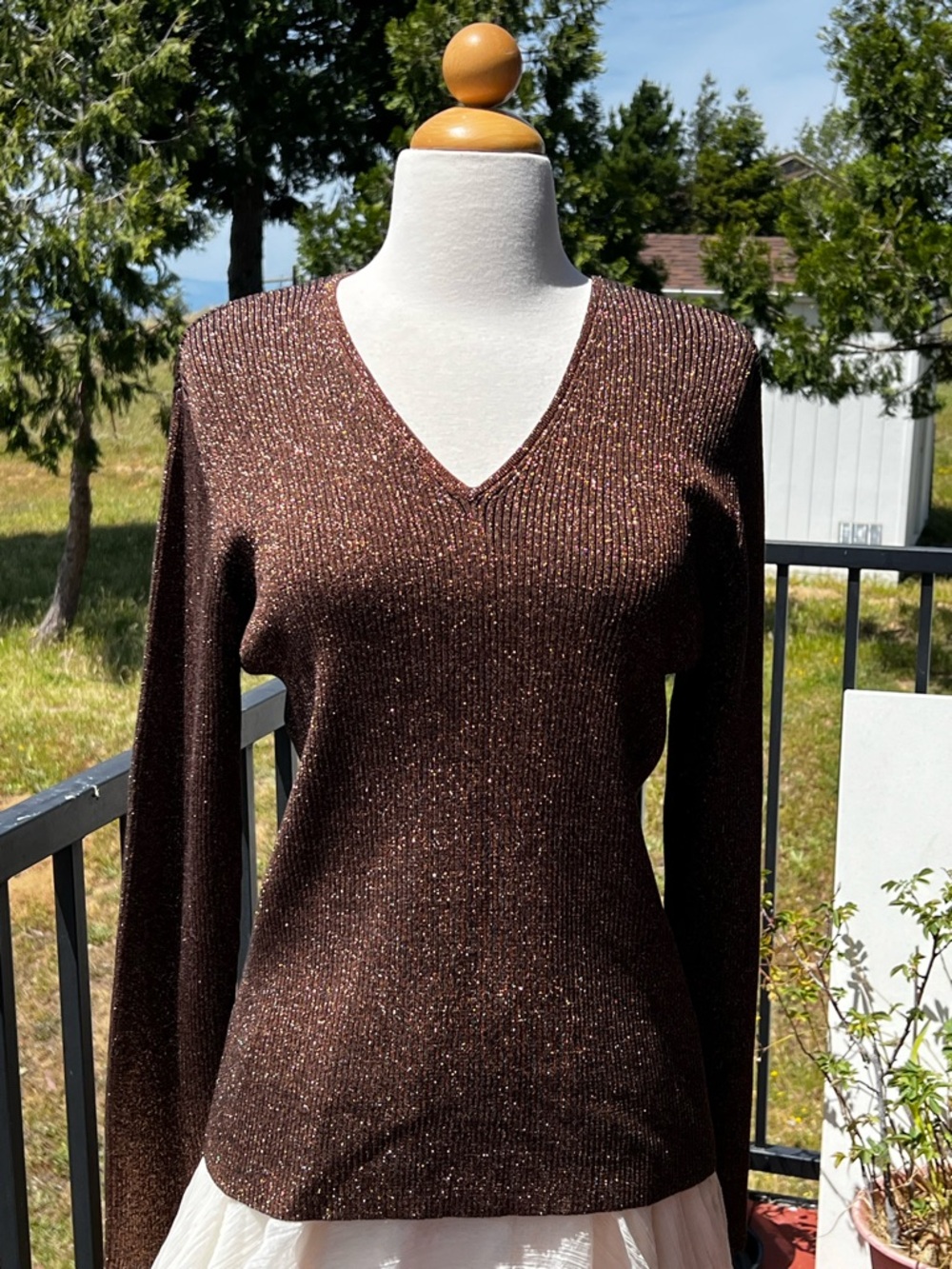 Chico's Size 2 Large Brown Metallic V Neck Silk Blend Top Excellent Condition
